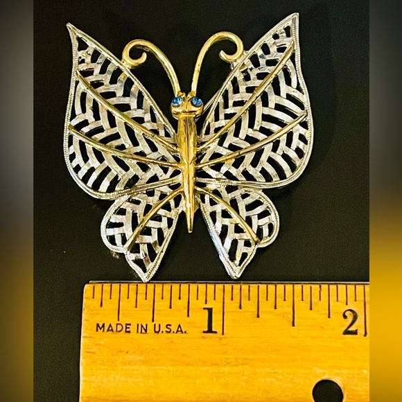 Vintage Avon Silver and Gold Butterfly Brooch - Picture 6 of 7
